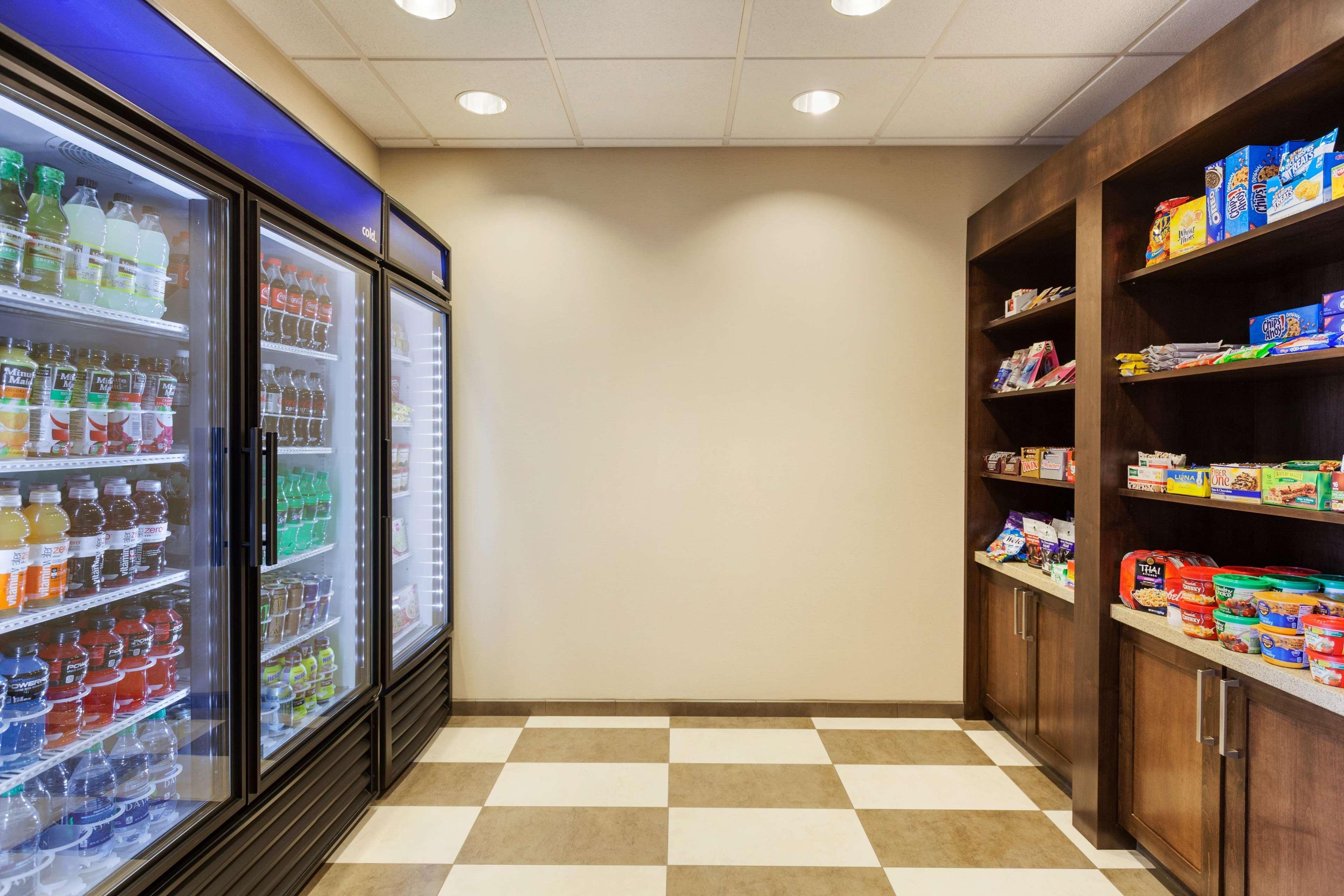 波特兰/希尔斯伯勒长青公园汉普顿酒店 外观 照片
