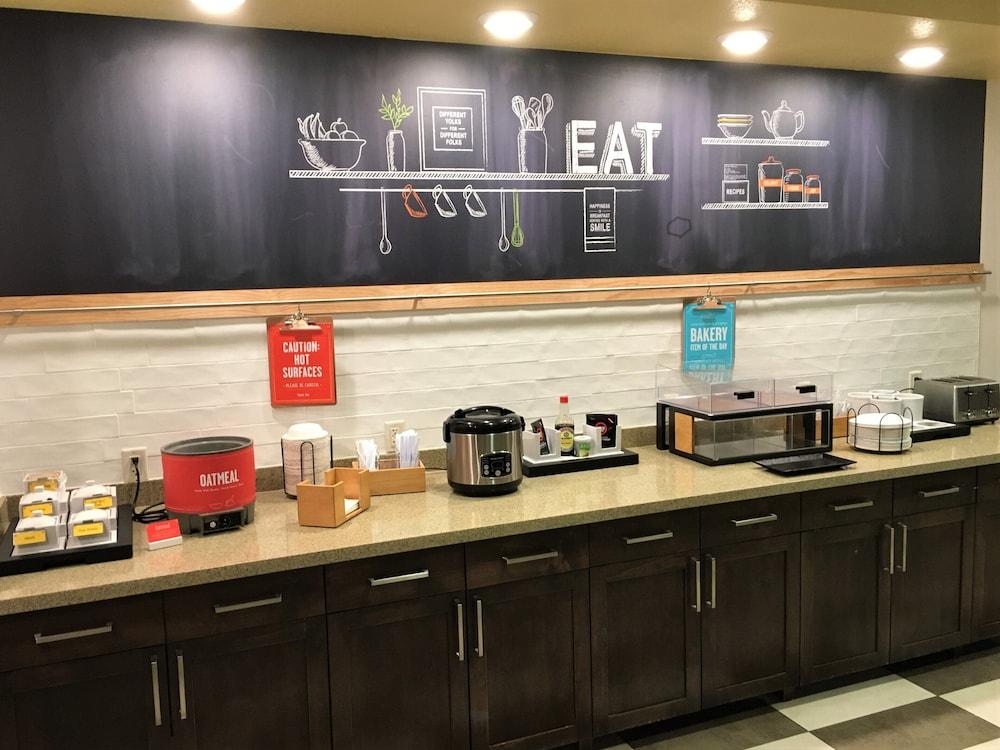 波特兰/希尔斯伯勒长青公园汉普顿酒店 外观 照片